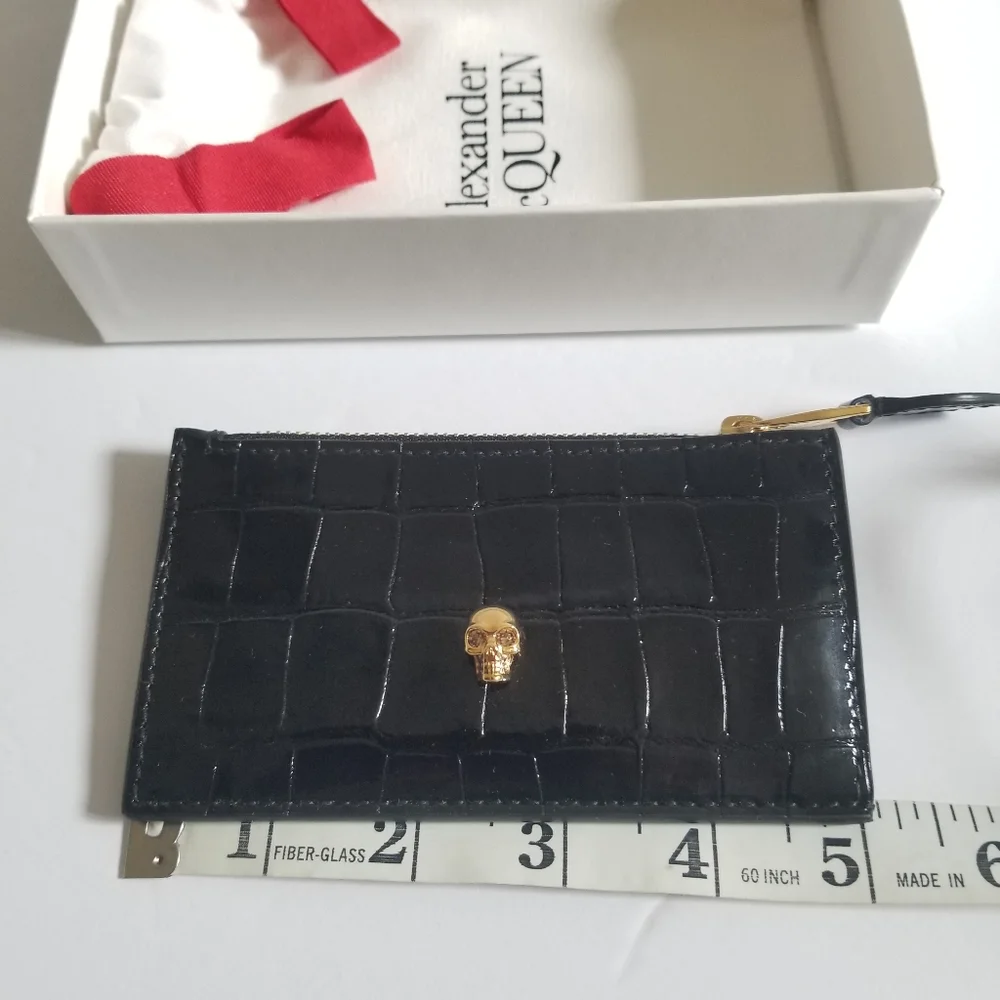 Alexander McQueen Croc-Embossed Leather Skull Card Holder Black Gold - Picture 6 of 8